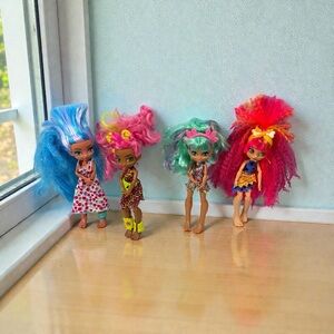 4-Cave Club Dolls Mattel (9-inch) Poseable Prehistoric Fashion Dolls
